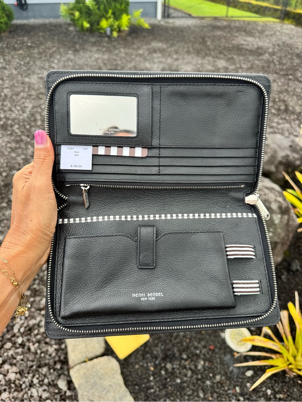 Henri Bendel Black Leather Zip Around Wallet Wristlet Clutch $198 Retail - Picture 10 of 15